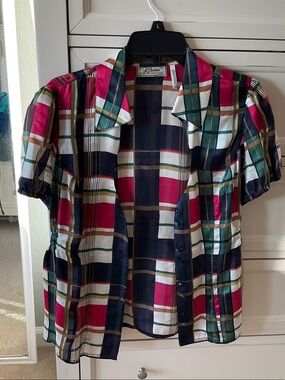 Guess silk Plaid Short-Sleeve Button-Down Shirt